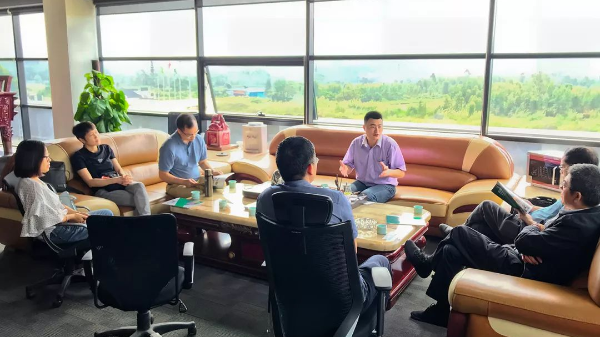 中國五礦商會、佛山外經貿系統領導蒞臨雙興指導工作